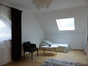 Gîte confortable avec piscine partagée à Hauterives - FR-1-489-203