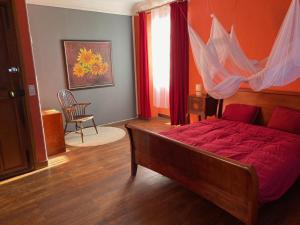 Charme dantan avec jardin clos près de Vichy - FR-1-489-533