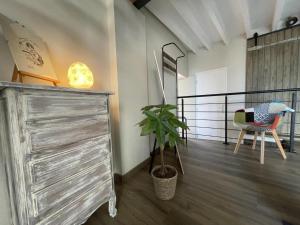 Gîte contemporain chaleureux pour 4 avec piscine partagée - FR-1-489-444