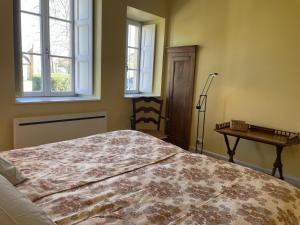 Maisons de vacances Gite lumineux avec piscine partagee et jardin prive - FR-1-489-557 : photos des chambres
