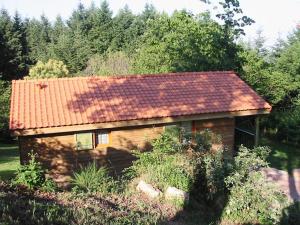 Maisons de vacances Chalet de Montagne avec Terrasse, 2 Chambres, Activites Plein Air et Animaux Acceptes - FR-1-496-244 : photos des chambres
