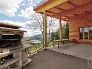 Maisons de vacances Chalet 35m² PMR avec Terrasse, 2 Chambres, Piscine, Activites de Plein Air, Animaux Acceptes - FR-1-496-243 : photos des chambres