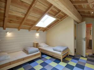 Ferme traditionnelle rénovée avec cour privative à Verrières-en-Forez - FR-1-496-314