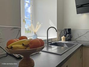 Maisons de vacances Maison de Charme Renovee avec Jardin, Ideale pour Cyclistes et Randonneurs, Proche Mont Saint-Michel - FR-1-497-201 : photos des chambres
