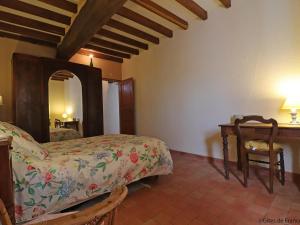 Maisons de vacances Charmante longere avec jardin, jeux exterieurs, bureau teletravail, proche commerces et nature calme - FR-1-497-218 : photos des chambres