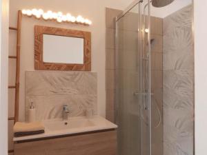 Charmante longère avec jardin et terrasse, proche de Saint-Fraimbault, WiFi inclus - FR-1-497-246