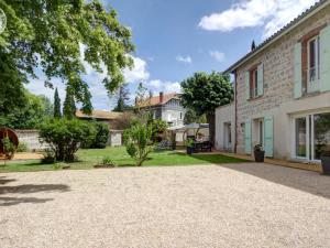 Gîte 200m² avec Spa et Sauna à Montbrison - FR-1-496-309