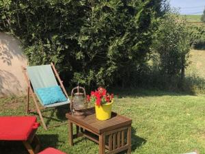 Maison lumineuse avec jardin clos et cheminée, idéale pour familles et amis - FR-1-496-195