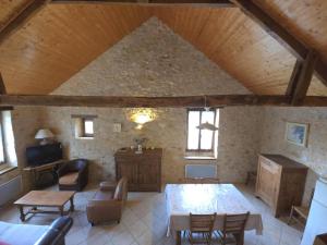 Maisons de vacances Maison de campagne avec 3 chambres, wifi, terrasse, proche sites touristiques, animaux acceptes - FR-1-616-138 : photos des chambres
