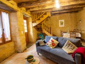 Maisons de vacances Maison isolee avec jardin a 1 km du centre de Sarlat, ideal pour visites et activites de plein air - FR-1-616-340 : photos des chambres