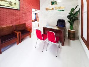 Wisma Trubus Syariah RedPartner Near RSUD Koesma Tuban