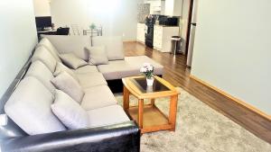 Cozy 2-Bedroom Basement Suite Retreat Calgary