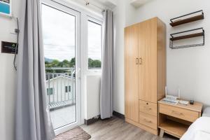 Platform 361 Cebu City Center with balcony