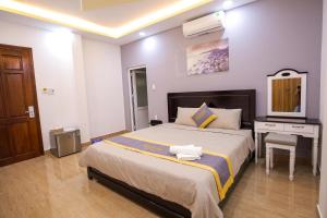 Sea Hotel CD by BAY LUXURY