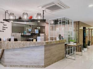 Verse Lite Hotel Gajah Mada