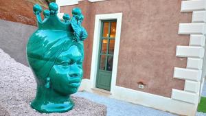 Small Exclusive Retreat