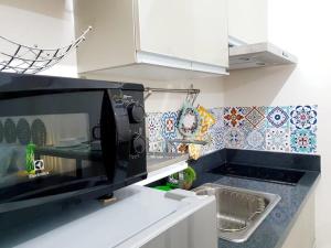 Zeke Suite At Beacon Tower Amorsolo unit 2330