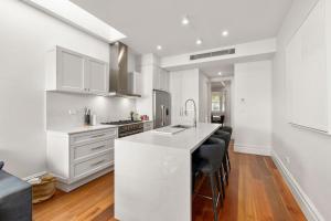 Bright 3-Story Paddington Townhouse for 8 Guests