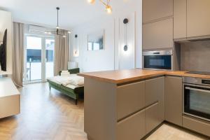 Global Park Prime Apartment by BookingHost