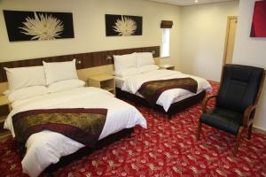 Quintuple Room room in Cambridge Hotel