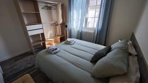 Maisons de vacances Maison Familiale Deco Vintage Jardin Parking Puy duFou : photos des chambres