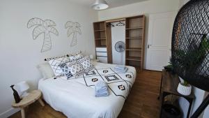 Maisons de vacances Maison Familiale Deco Vintage Jardin Parking Puy duFou : photos des chambres