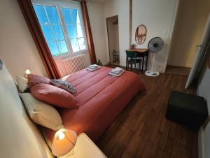 Maisons de vacances Maison Familiale Deco Vintage Jardin Parking Puy duFou : photos des chambres