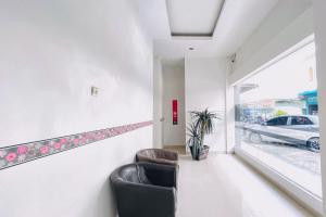 RedDoorz at STM Suite Medan Amplas