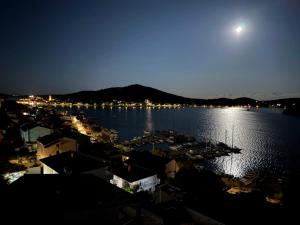 SEASPRAY APARTMENTS TISNO