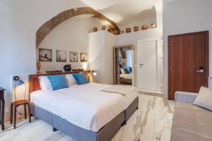 SOHO By Dasso Fontana Grande