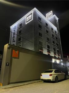 No 25 Hotel Namgumi Branch