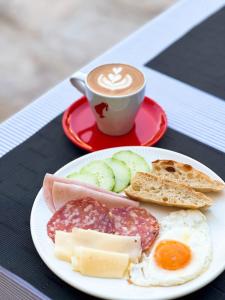 Casa Columba - 4 Star Design Boutique Hotel with Outdoor Pool & Private Garden