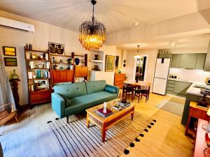 70s Vintage Hideaway Appartment