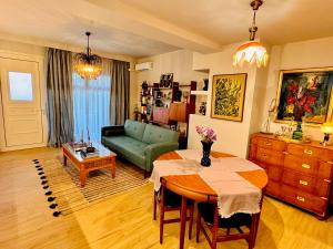 70s Vintage Hideaway Appartment