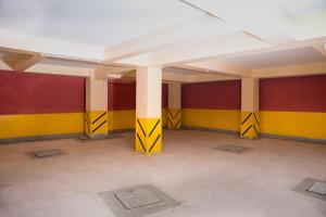 Staycation with Rael