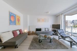 Huswell - Beachfront apartment with bike storage & terraces