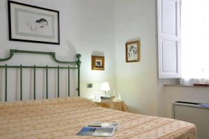 Villa della Contessa Cangini di Volterra con piscina e parco privato