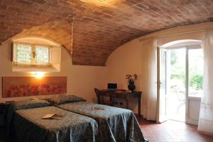 Villa della Contessa Cangini di Volterra con piscina e parco privato