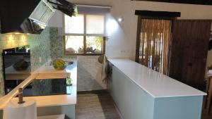 Chalet con piscina y playa a 5 min