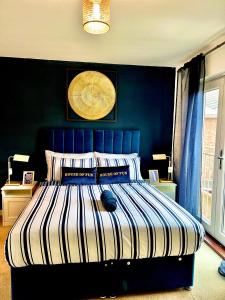 5 Bedroom Contractors Accommodation in Dartford Kent - Spacious Holiday Home - Close To Dartford Crossing - Close To City Centre