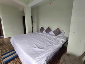 Hotel O by OYO Sun View