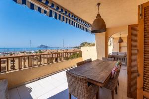 Campomanes Luxury Terrace Apartment