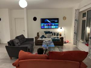 Entire 4 Bedroom Brand new Bungalow with Sea Views