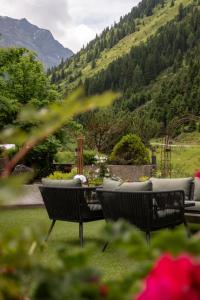 Alpine B&B including summercard