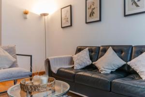 Kensington & Chelsea 2BR Flat in Central London