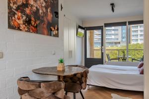 Perfect Stay Holiday, Moment at Sea