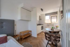 Perfect Stay Holiday, Moment at Sea