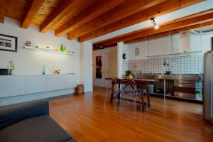 Finestre su Cavana Historical City Center