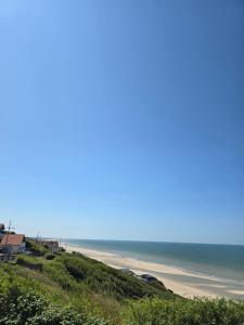 Campings Mobil-home Vue mer Piscine - Camping La Falaise Equihen-Plage - La Coquille d-Opale : photos des chambres
