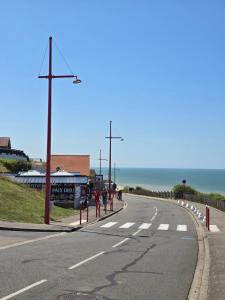 Campings Mobil-home Vue mer Piscine - Camping La Falaise Equihen-Plage - La Coquille d-Opale : photos des chambres